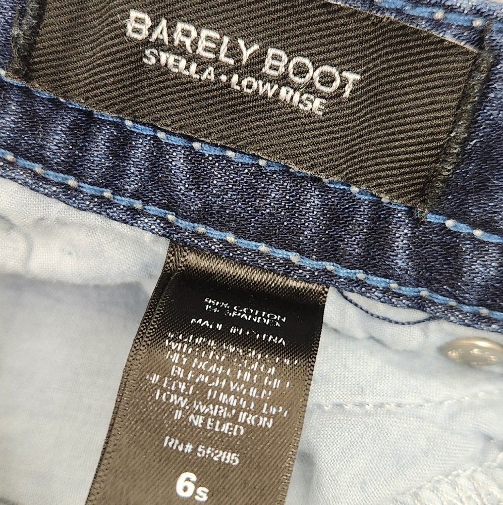 Express Barely Boot Low Rise Medium Wash. 6 Short - Picture 3 of 10